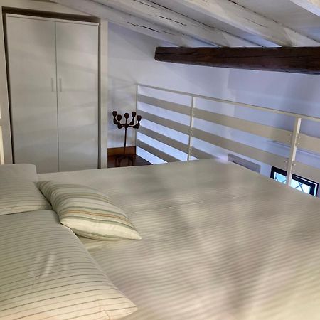 Lavica Di Mezzo Apartments Catania Ngoại thất bức ảnh