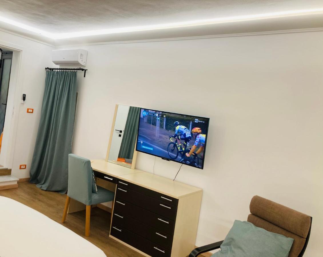 Lavica Di Mezzo Apartments Catania Ngoại thất bức ảnh