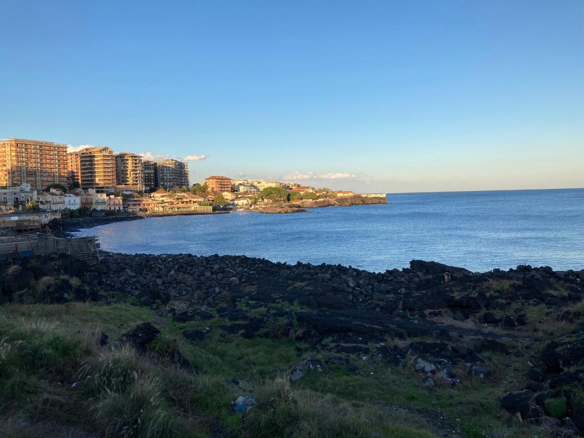 Lavica Di Mezzo Apartments Catania Ngoại thất bức ảnh