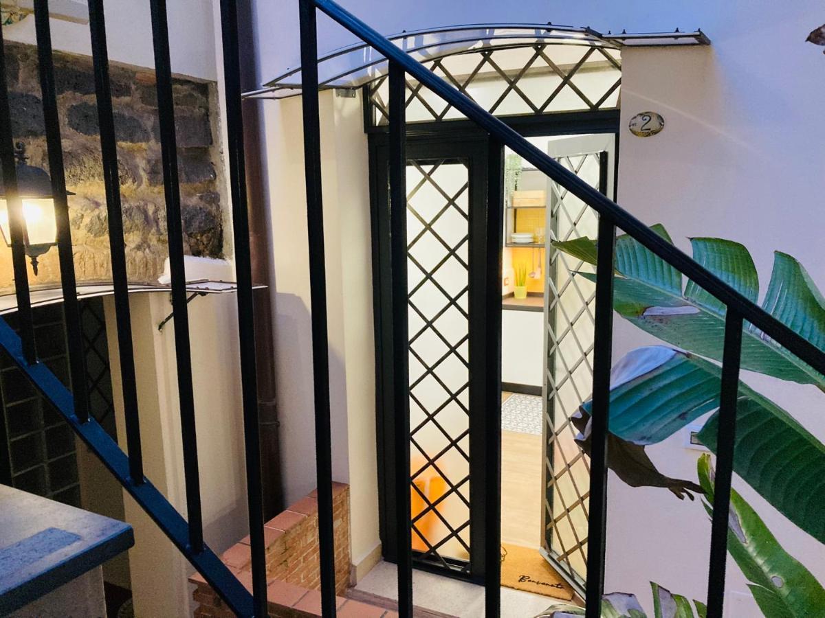 Lavica Di Mezzo Apartments Catania Ngoại thất bức ảnh