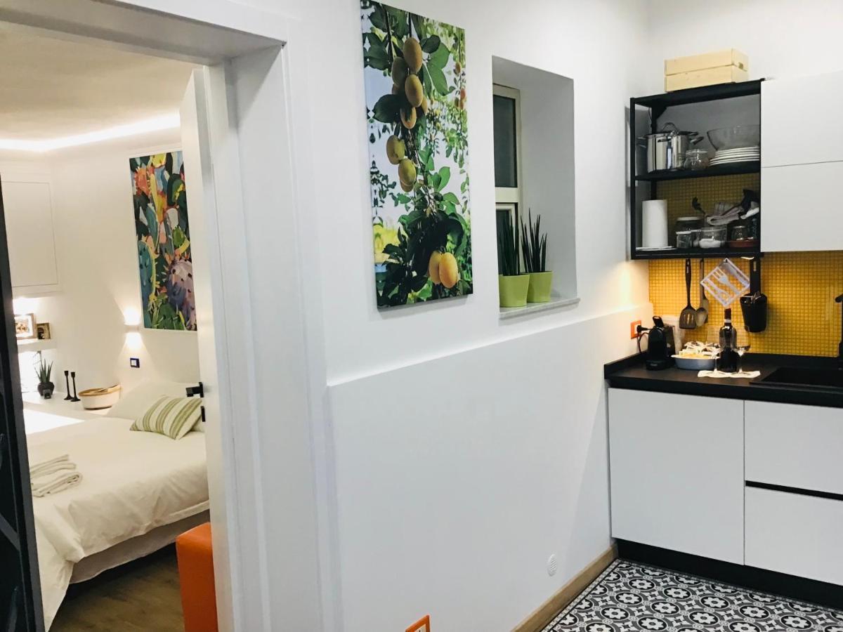 Lavica Di Mezzo Apartments Catania Ngoại thất bức ảnh