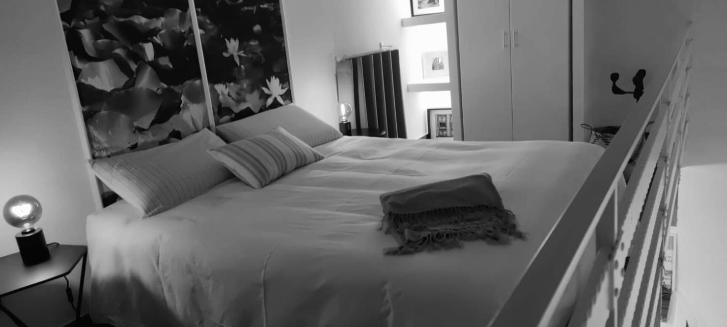 Lavica Di Mezzo Apartments Catania Ngoại thất bức ảnh